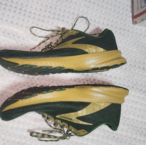BROOKS GUC WOMEN'S SIZE 7 LAUNCH 7 LUCKY SHAMROCK RUNNING SNEAKERS SHOES - Picture 10 of 11